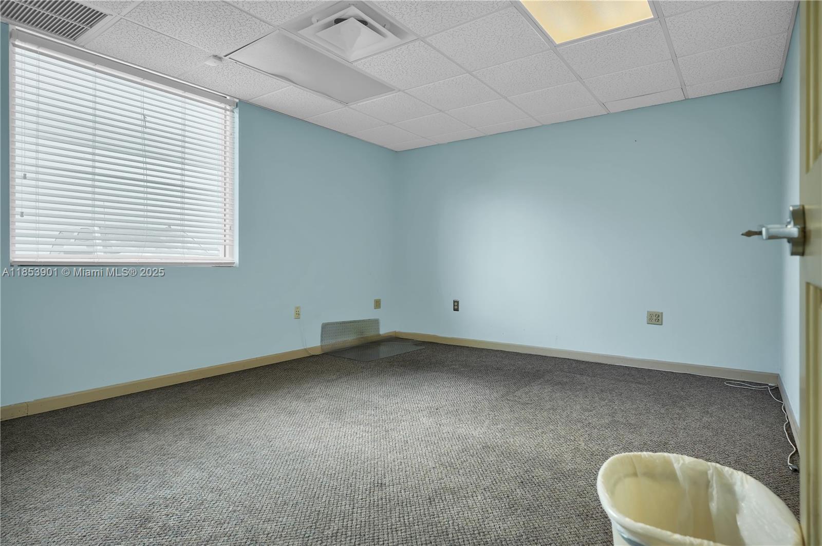 See details / sq. ft. $ 2025-08-06 0 Photo