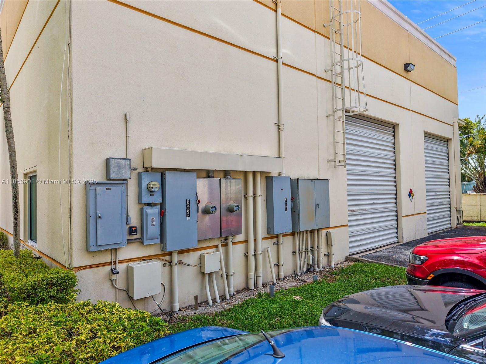 See details / sq. ft. $ 2025-08-06 0 Photo