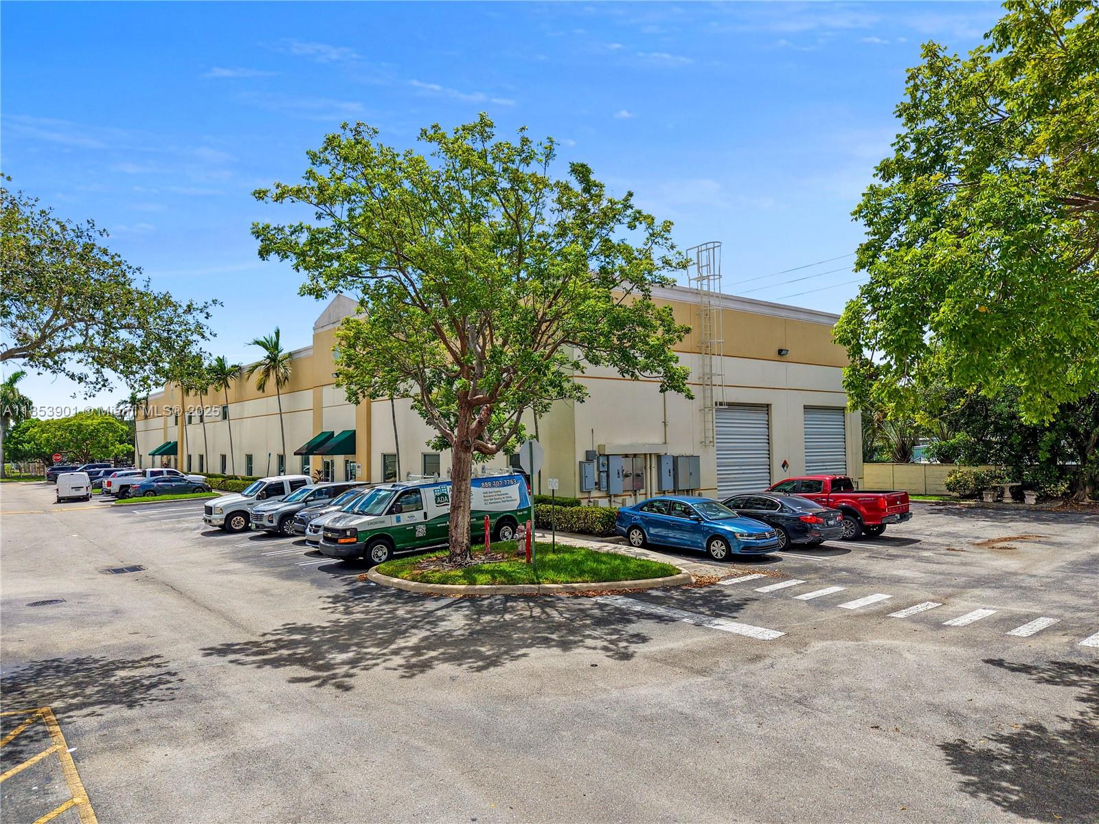 See details / sq. ft. $ 2025-08-06 0 Photo