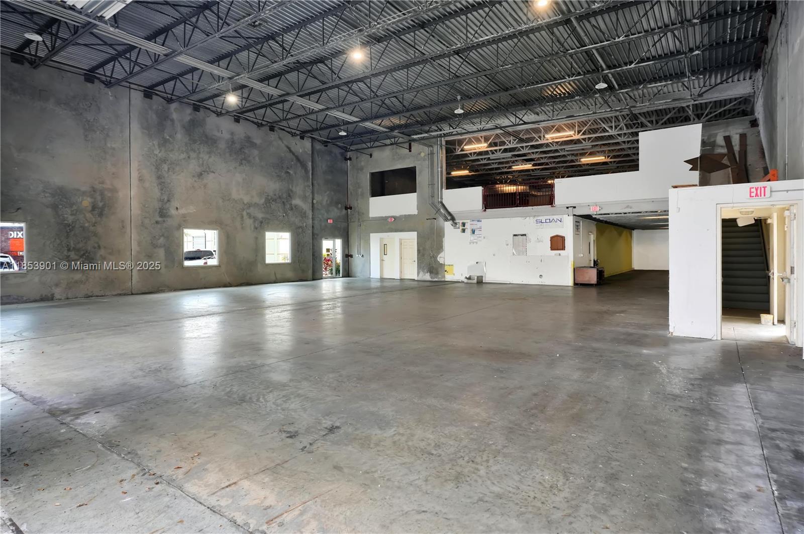 See details / sq. ft. $ 2025-08-06 0 Photo