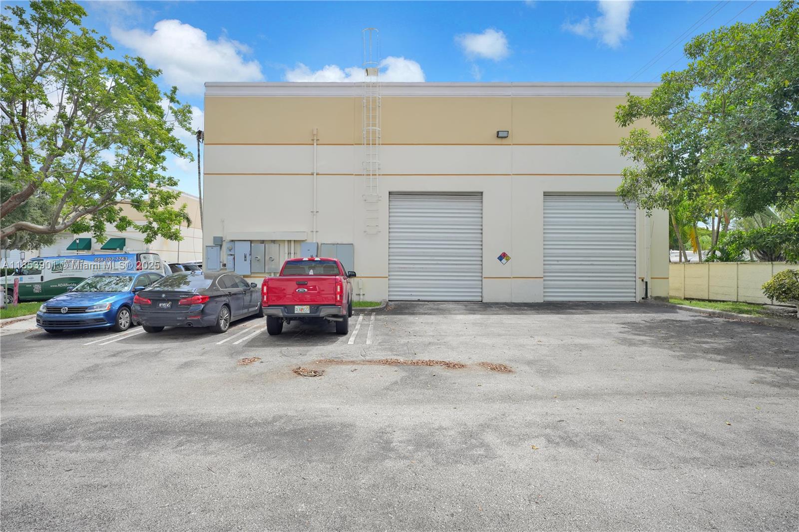 See details / sq. ft. $ 2025-08-06 0 Photo