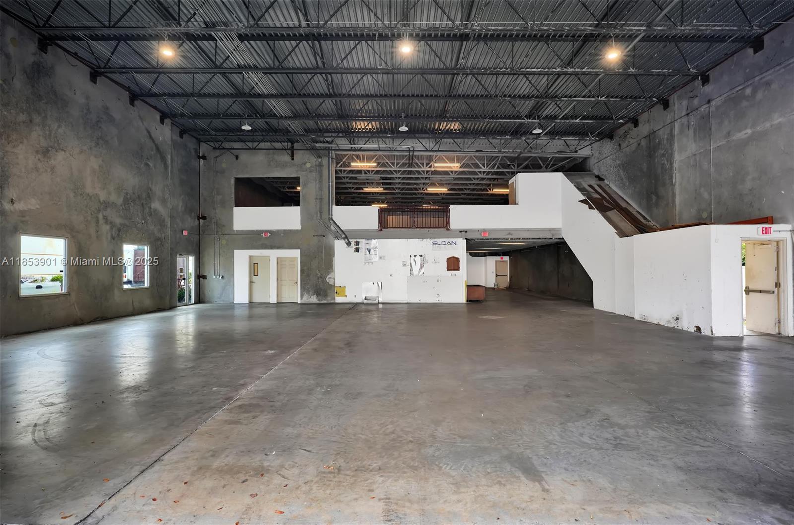 See details / sq. ft. $ 2025-08-06 0 Photo