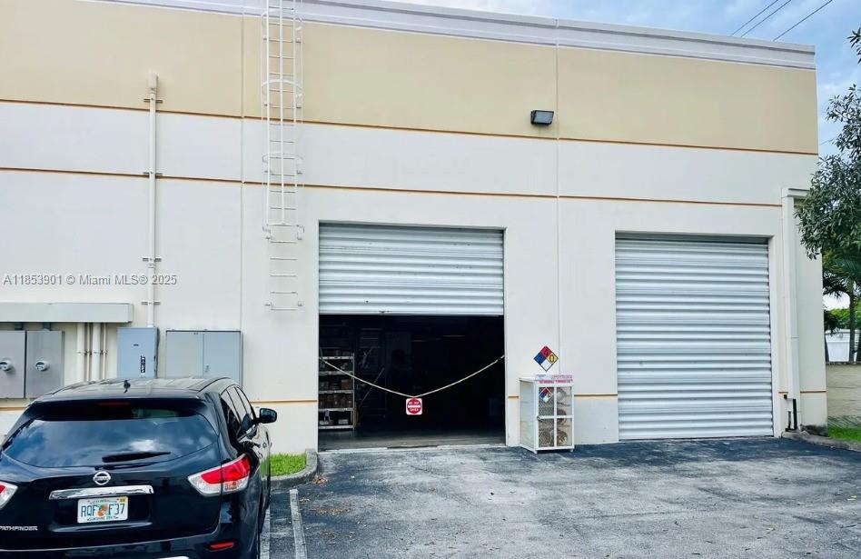 Ver detalles / sq. ft. $ 2025-08-06 0 foto