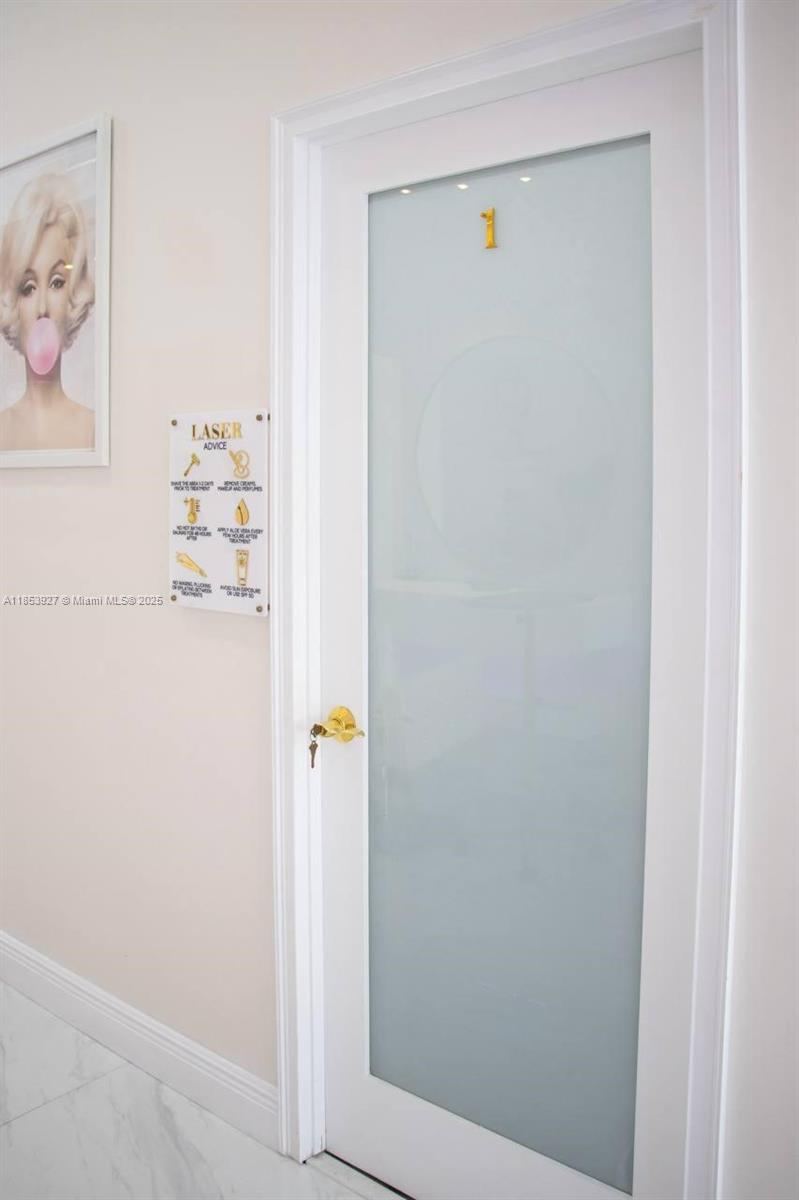 Подробнее / кв.футов $ 2025-10-22 0 Фото