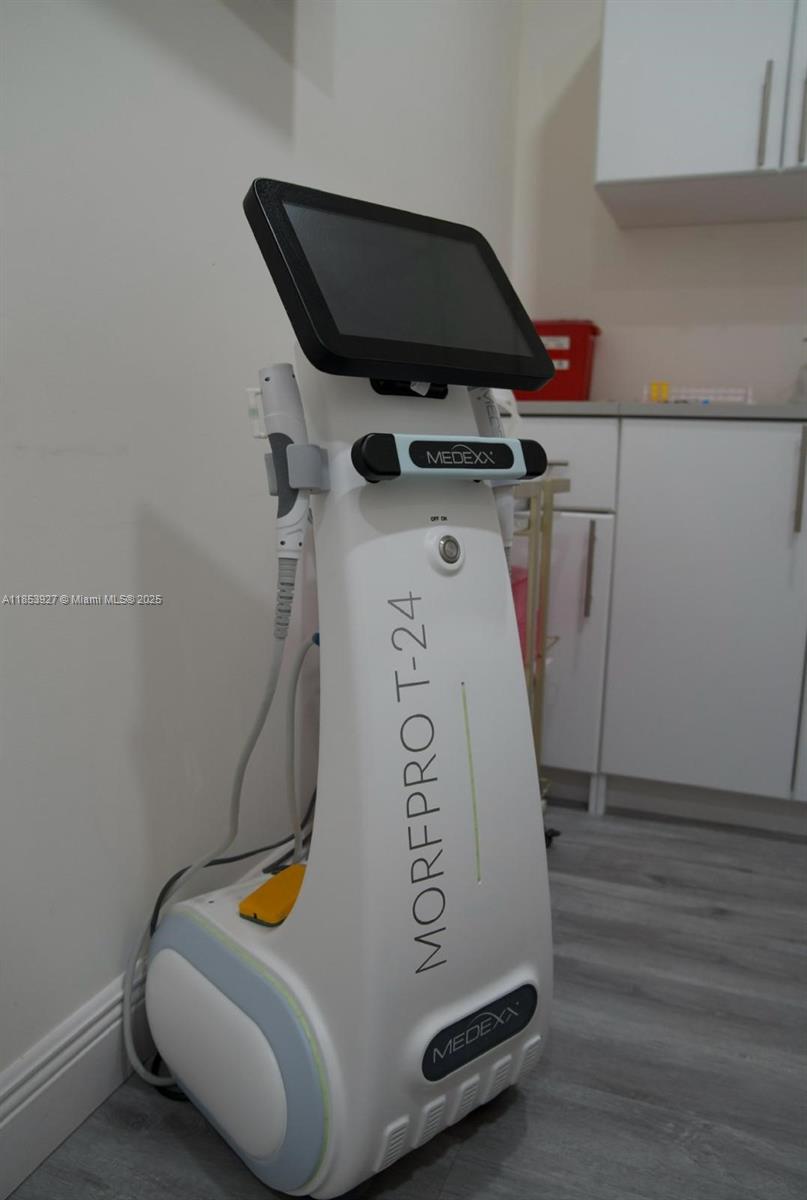 Подробнее / кв.футов $ 2025-10-22 0 Фото