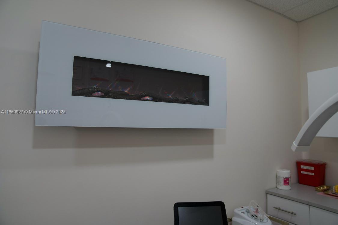 Подробнее / кв.футов $ 2025-10-22 0 Фото