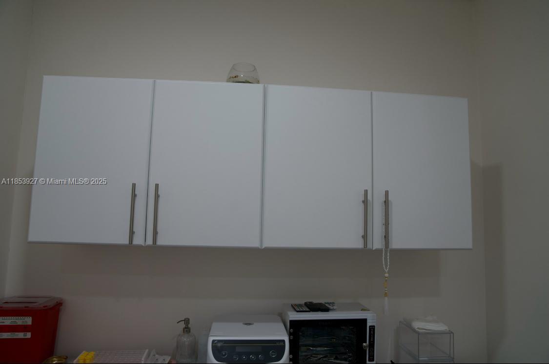 Подробнее / кв.футов $ 2025-10-22 0 Фото