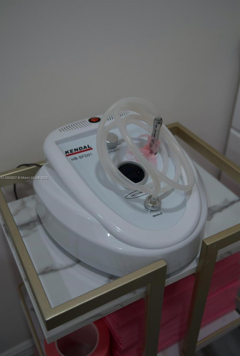 Подробнее / кв.футов $ 2025-10-22 0 Фото