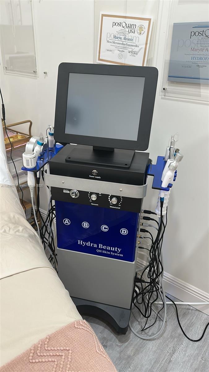 Подробнее / кв.футов $ 2025-10-22 0 Фото