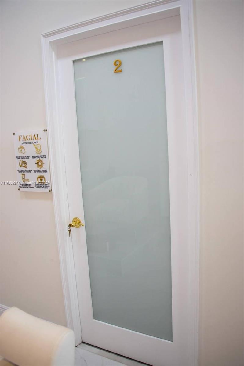 Подробнее / кв.футов $ 2025-10-22 0 Фото