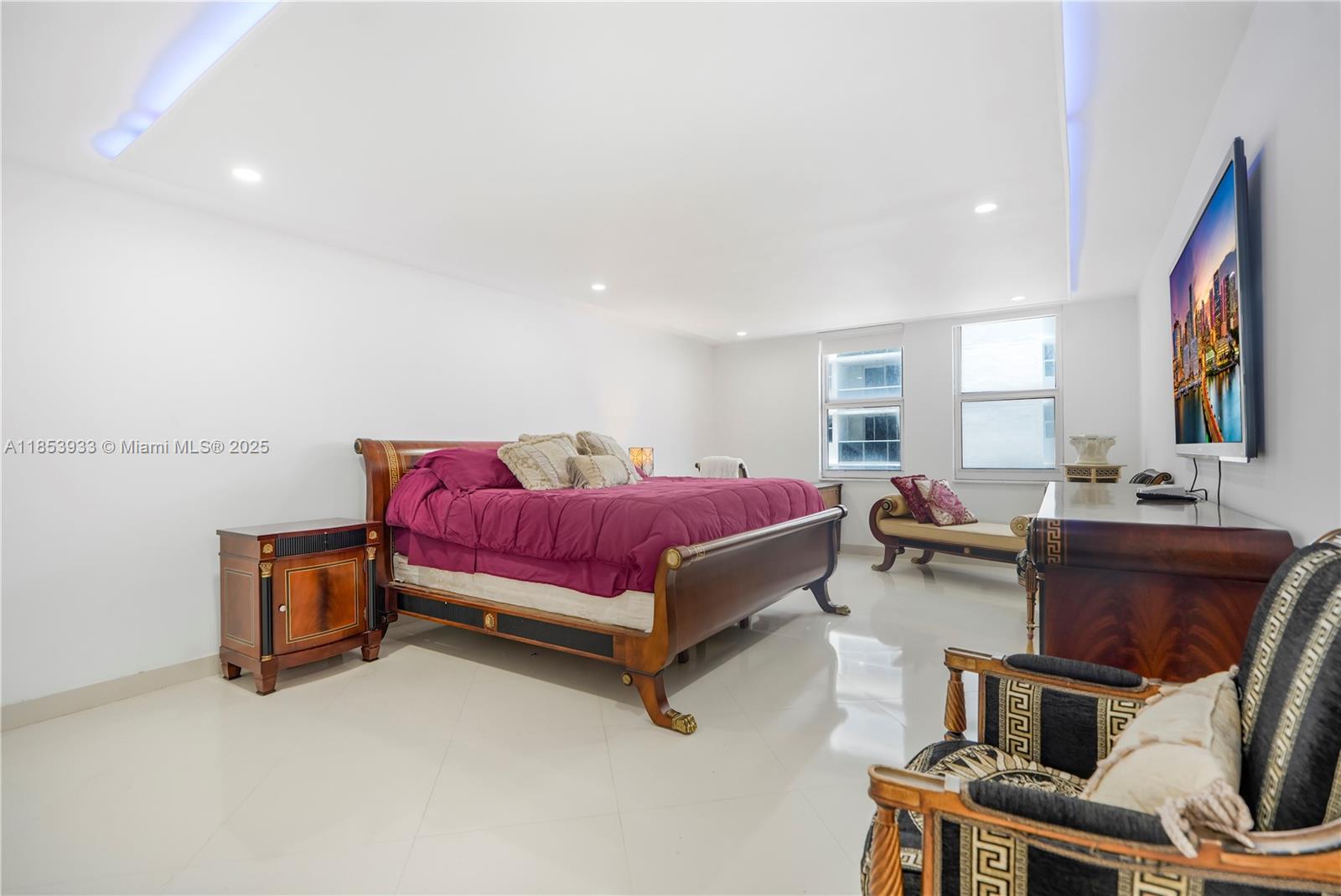 Photo of 1912 Ocean Dr  #3D, Hallandale Beach, Florida, 33009 - 