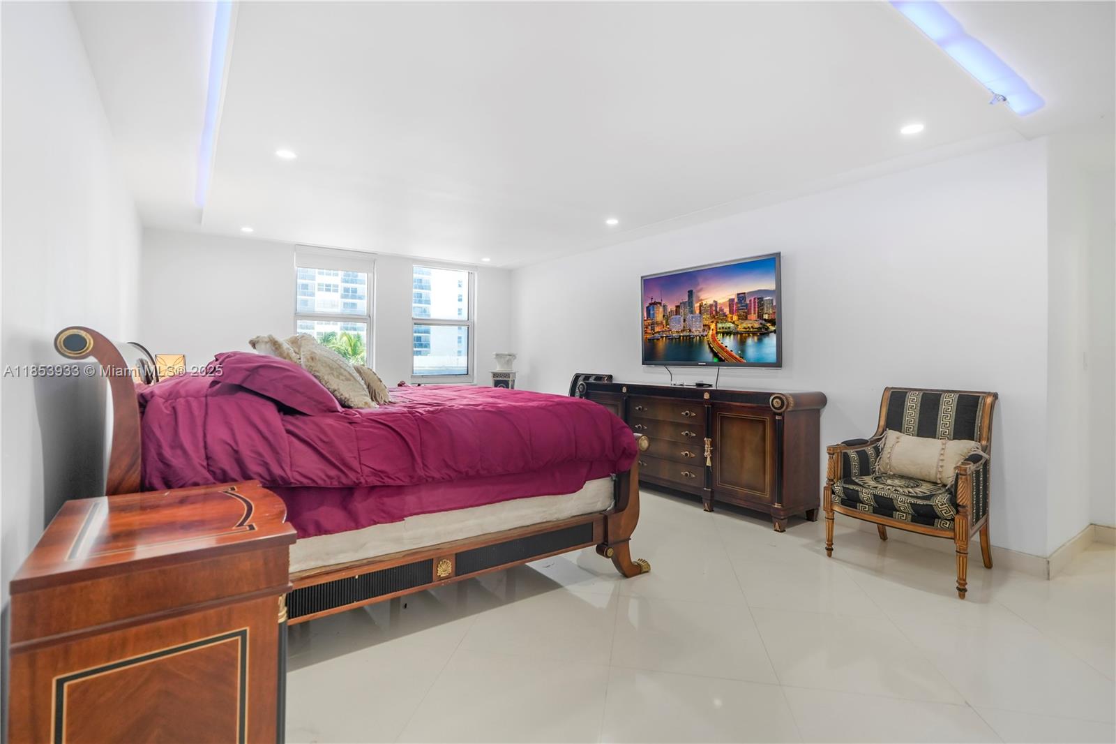 Photo of 1912 Ocean Dr  #3D, Hallandale Beach, Florida, 33009 - 