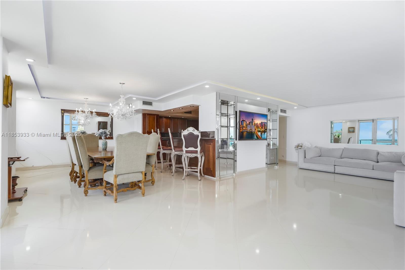 Photo of 1912 Ocean Dr  #3D, Hallandale Beach, Florida, 33009 - 