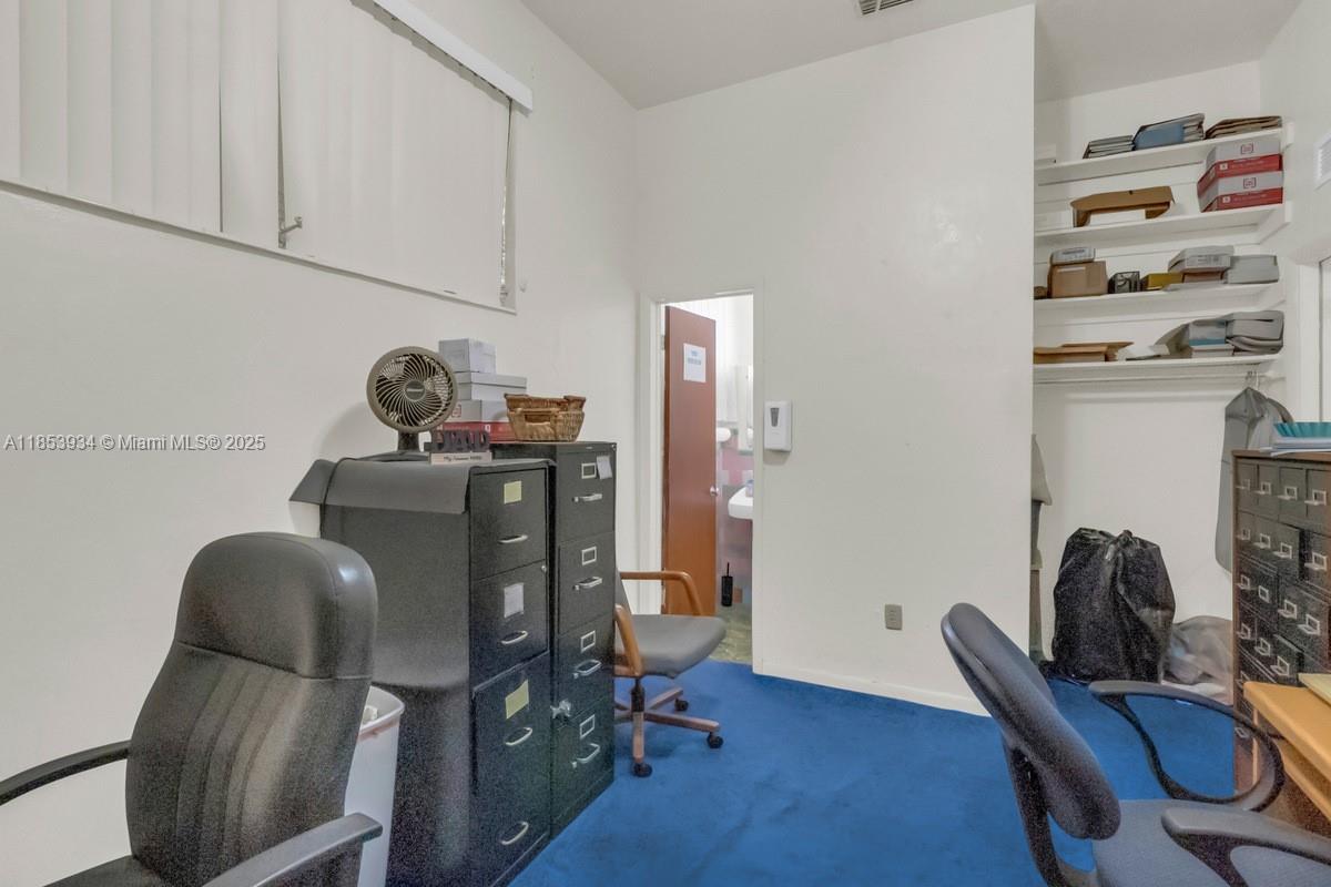 See details / sq. ft. $ 2025-08-06 0 Photo