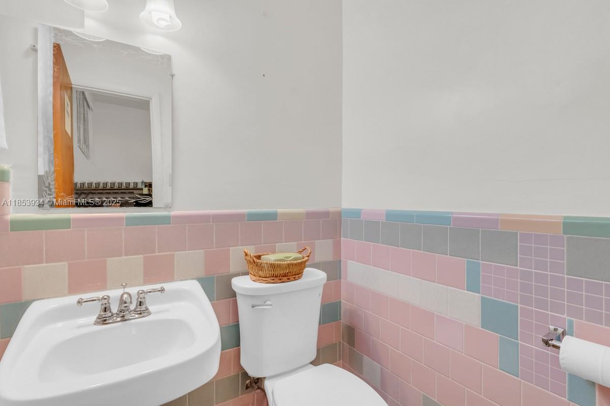 See details / sq. ft. $ 2025-08-06 0 Photo