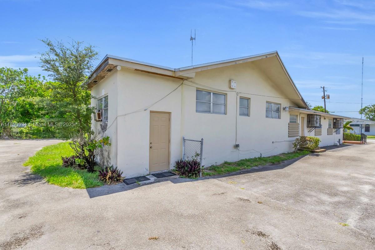 See details / sq. ft. $ 2025-08-06 0 Photo