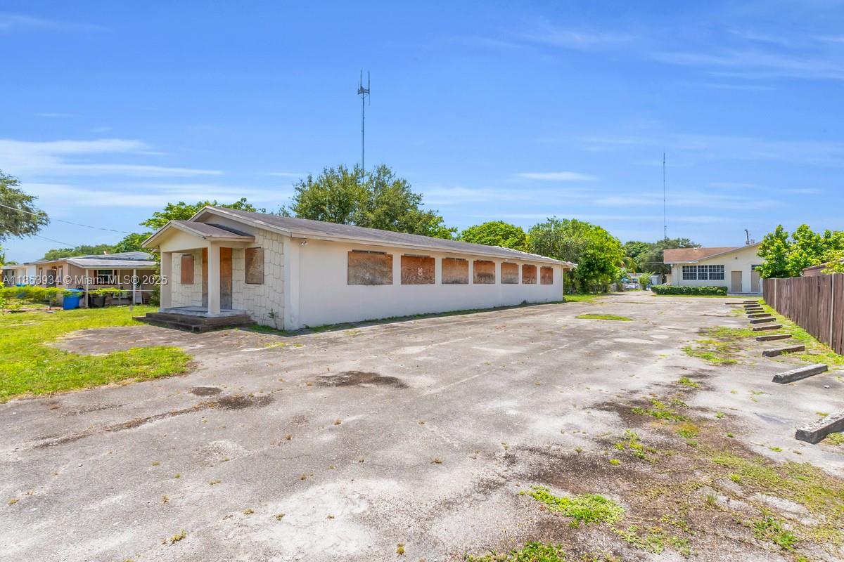 See details / sq. ft. $ 2025-08-06 0 Photo