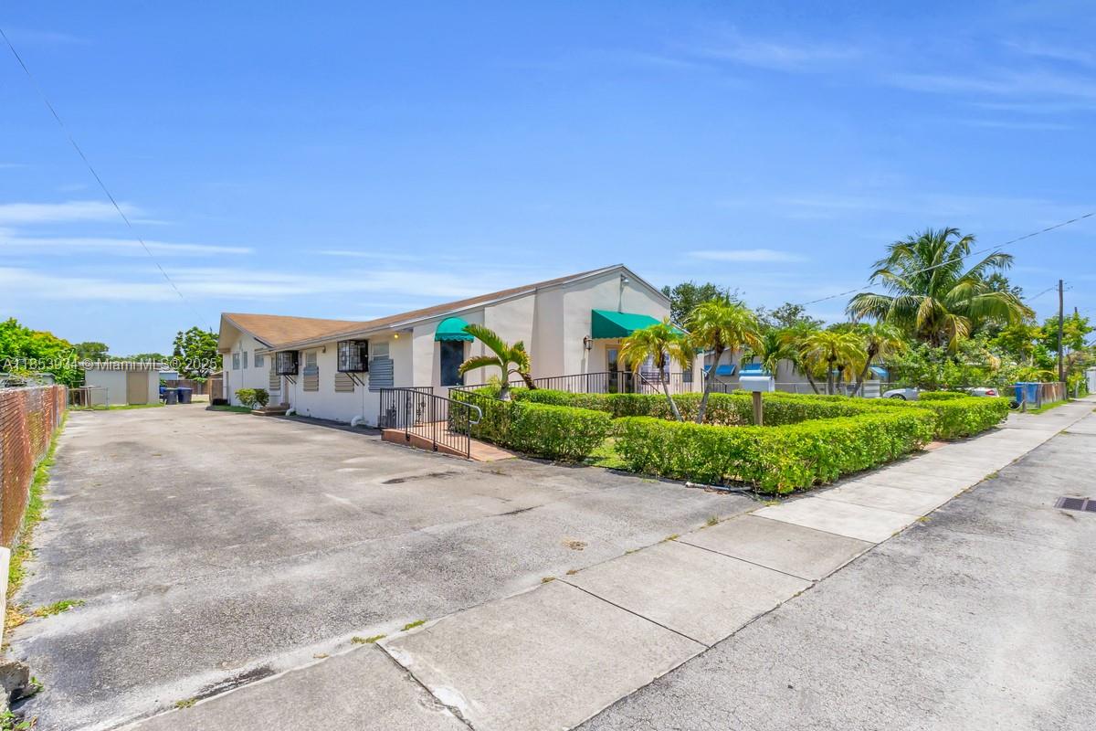 See details / sq. ft. $ 2025-08-06 0 Photo