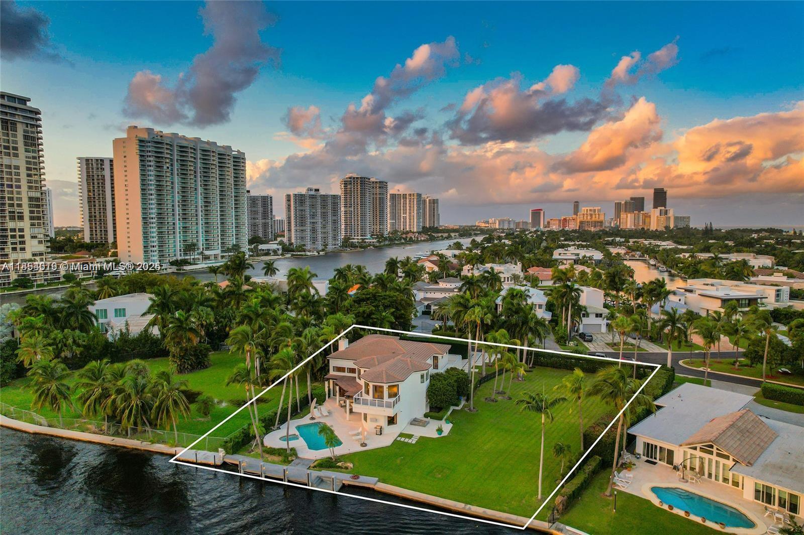 Photo of 288 Parkway Pkwy (288), Golden Beach, Florida, 33160 -