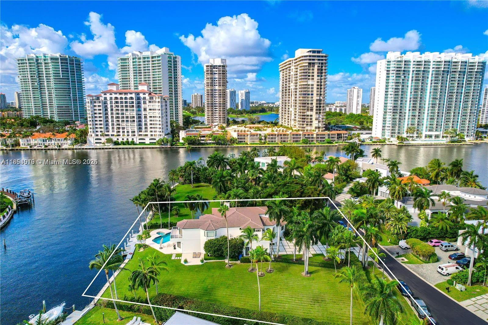Photo of 288 Parkway Pkwy (288), Golden Beach, Florida, 33160 -