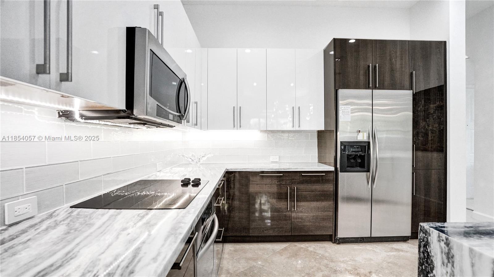 Photo of 822 Spinnaker Dr E  (822), Hollywood, Florida, 33019 - 