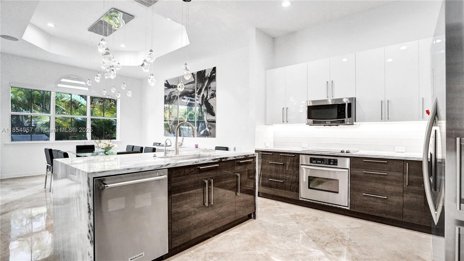 Photo of 822 Spinnaker Dr E  (822), Hollywood, Florida, 33019 - 