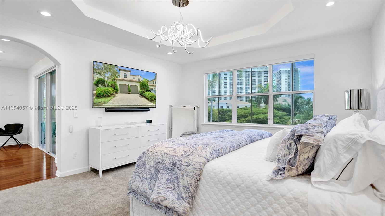 Photo of 822 Spinnaker Dr E  (822), Hollywood, Florida, 33019 - 