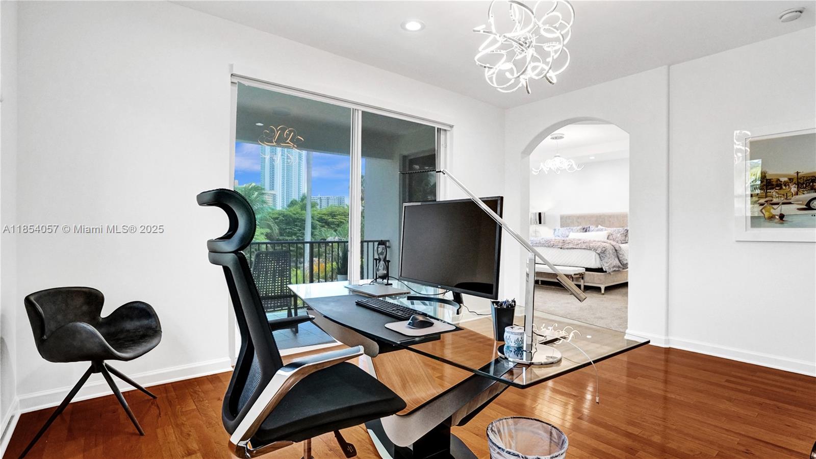 Photo of 822 Spinnaker Dr E  (822), Hollywood, Florida, 33019 - 
