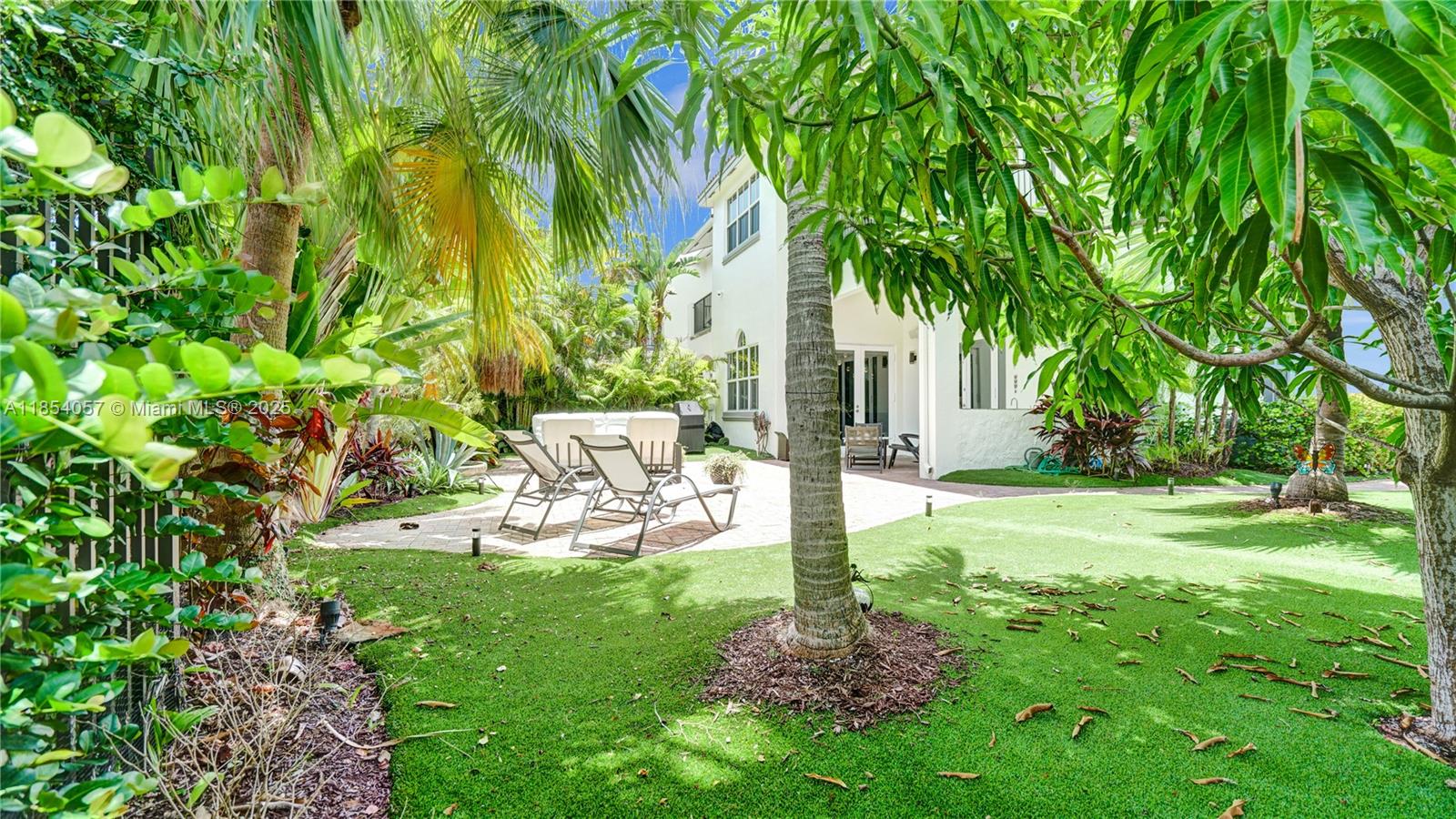 Photo of 822 Spinnaker Dr E  (822), Hollywood, Florida, 33019 - 