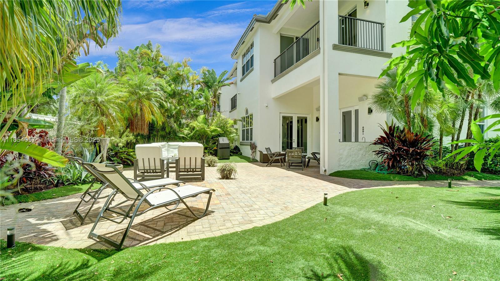 Photo of 822 Spinnaker Dr E  (822), Hollywood, Florida, 33019 - 