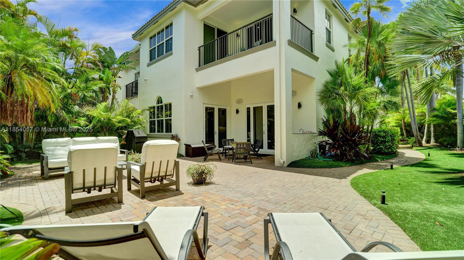 Photo of 822 Spinnaker Dr E  (822), Hollywood, Florida, 33019 - 