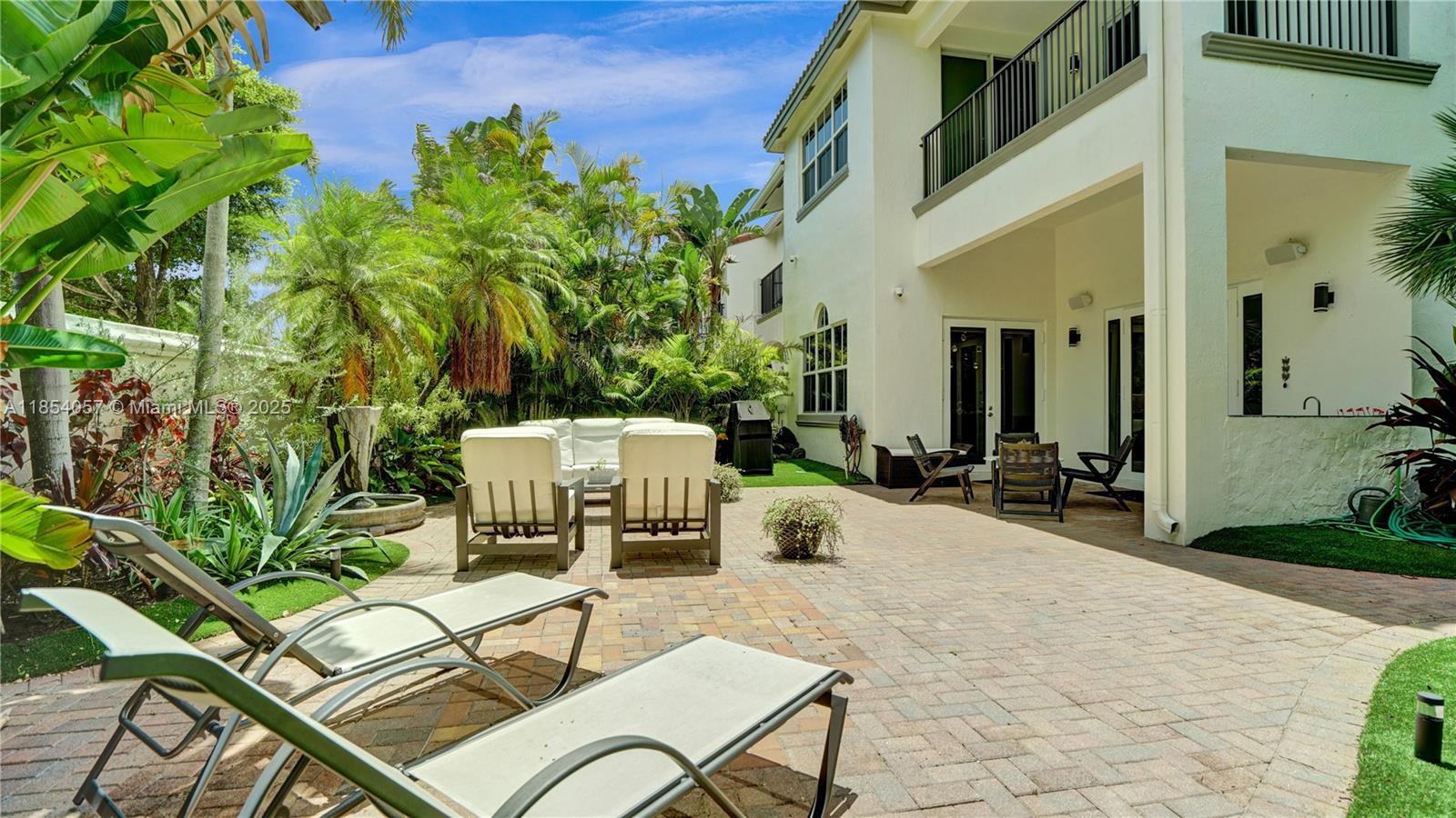Photo of 822 Spinnaker Dr E  (822), Hollywood, Florida, 33019 - 