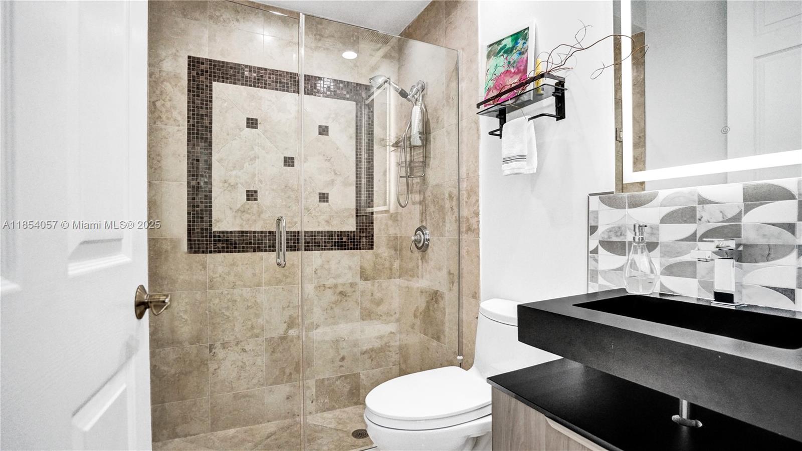 Photo of 822 Spinnaker Dr E  (822), Hollywood, Florida, 33019 - 