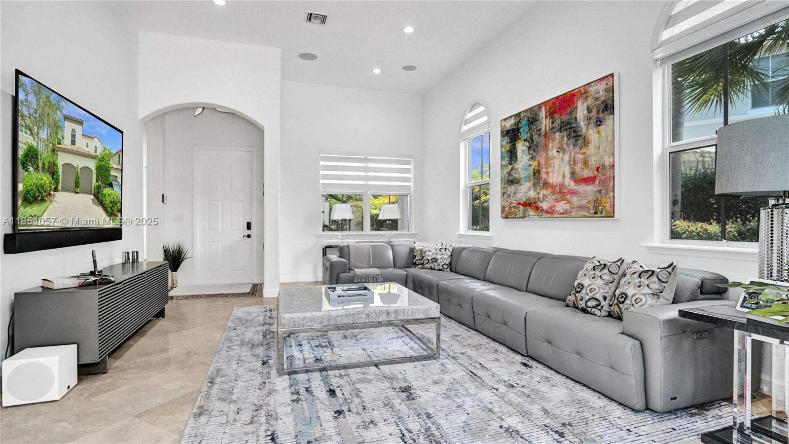 Photo of 822 Spinnaker Dr E (822), Hollywood, Florida, 33019 -