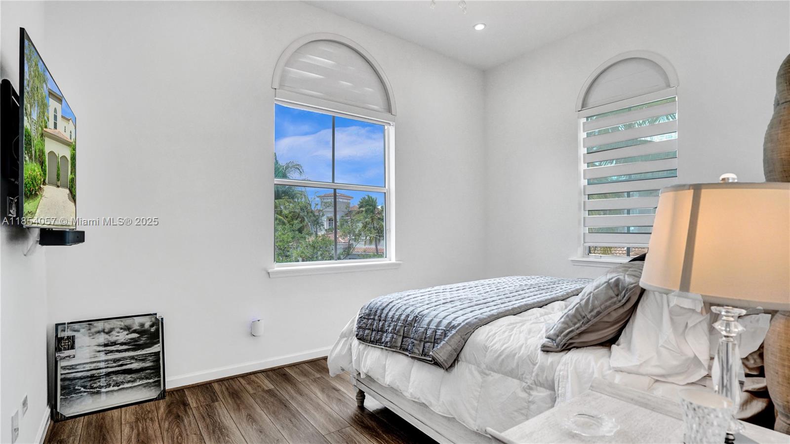 Photo of 822 Spinnaker Dr E  (822), Hollywood, Florida, 33019 - 