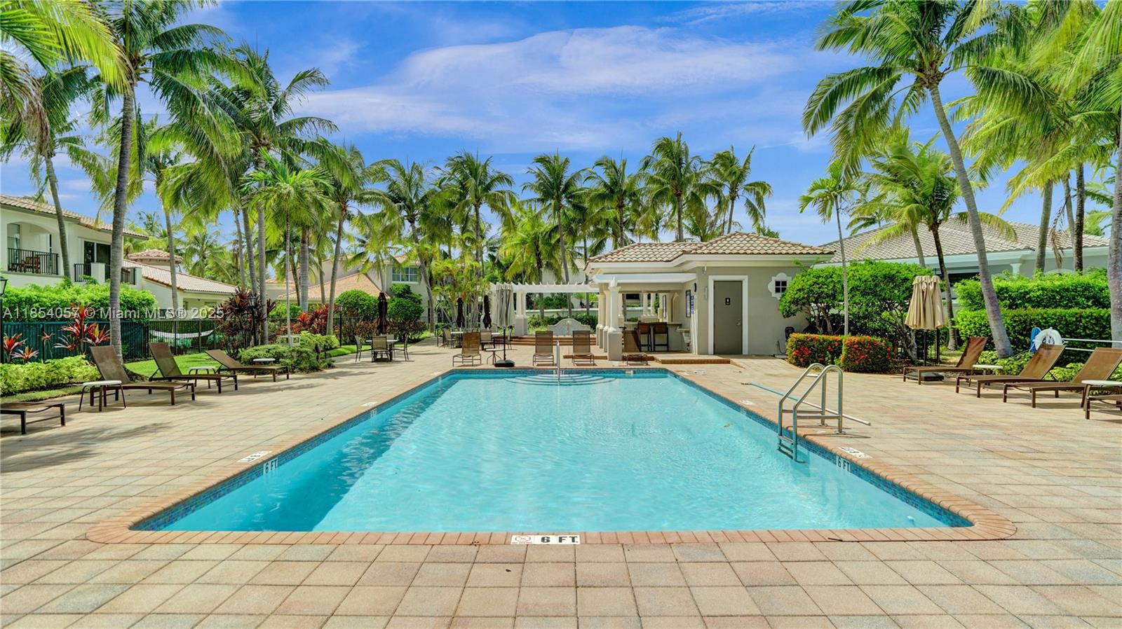 Photo of 822 Spinnaker Dr E  (822), Hollywood, Florida, 33019 - 