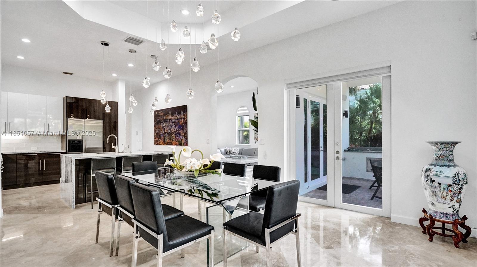 Photo of 822 Spinnaker Dr E  (822), Hollywood, Florida, 33019 - 