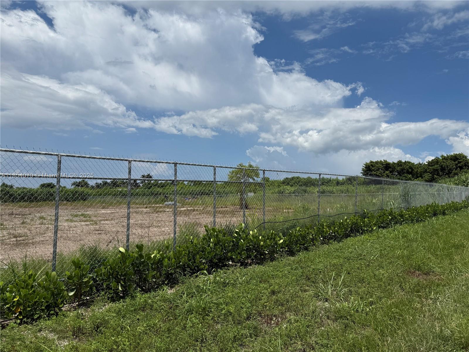 See details / sq. ft. $ 2025-08-06 0 Photo