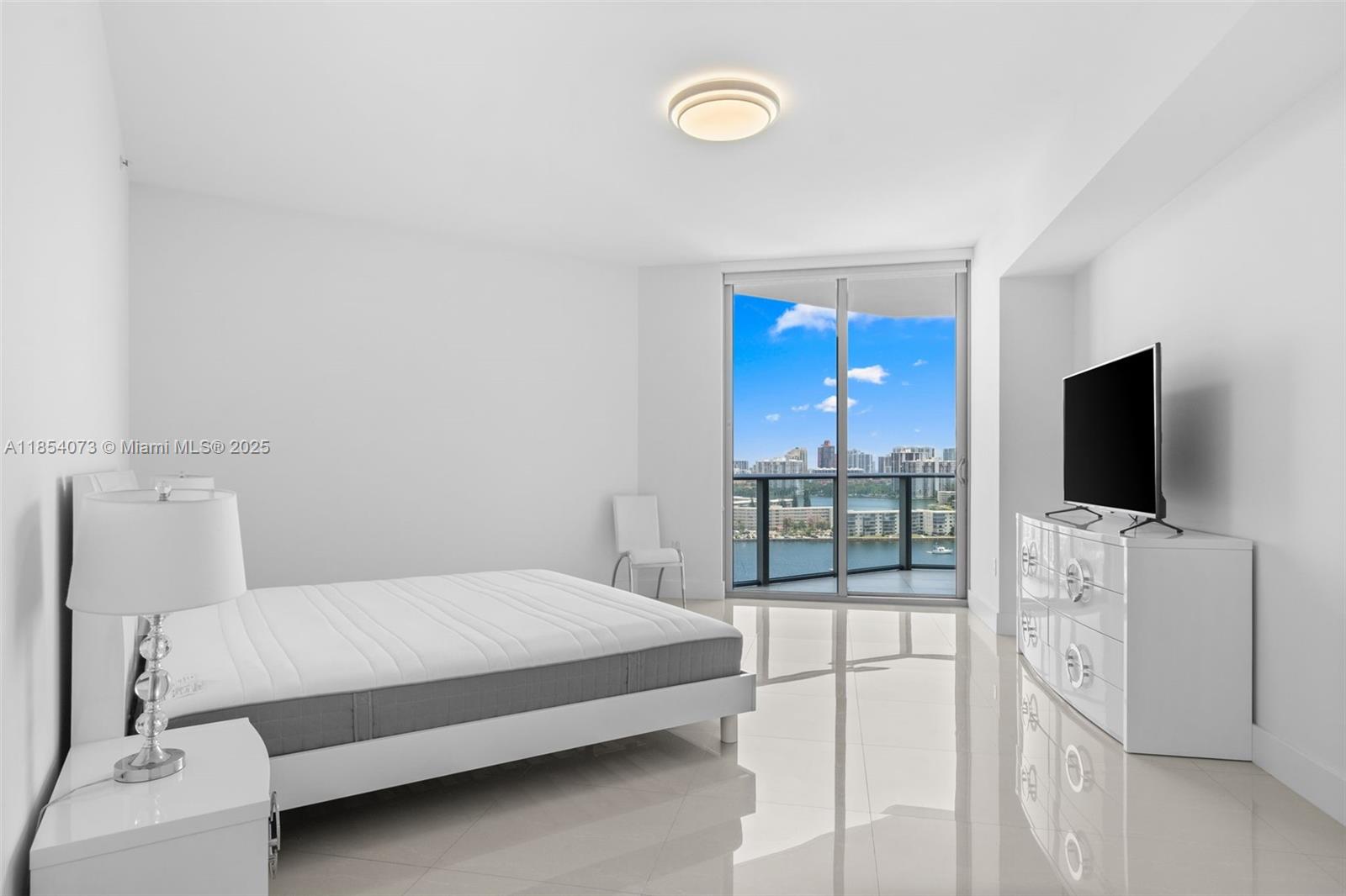 Photo of 17301 Biscayne Blvd  #1704, North Miami Beach, Florida, 33160 - 