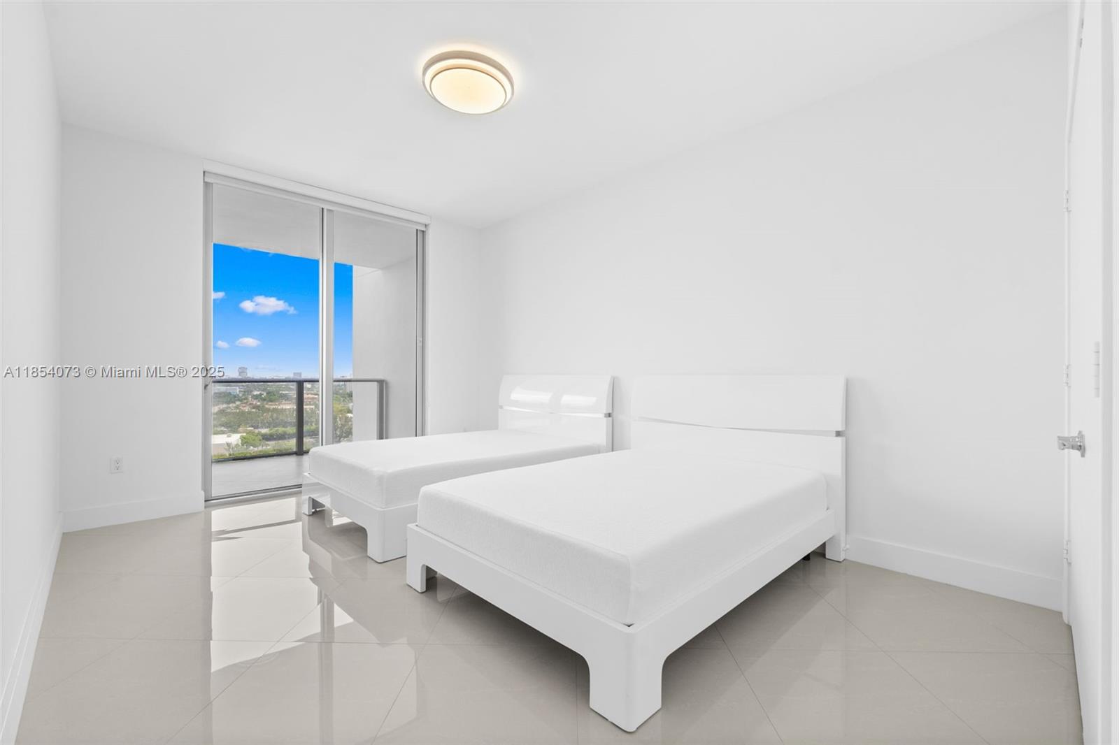 Photo of 17301 Biscayne Blvd  #1704, North Miami Beach, Florida, 33160 - 