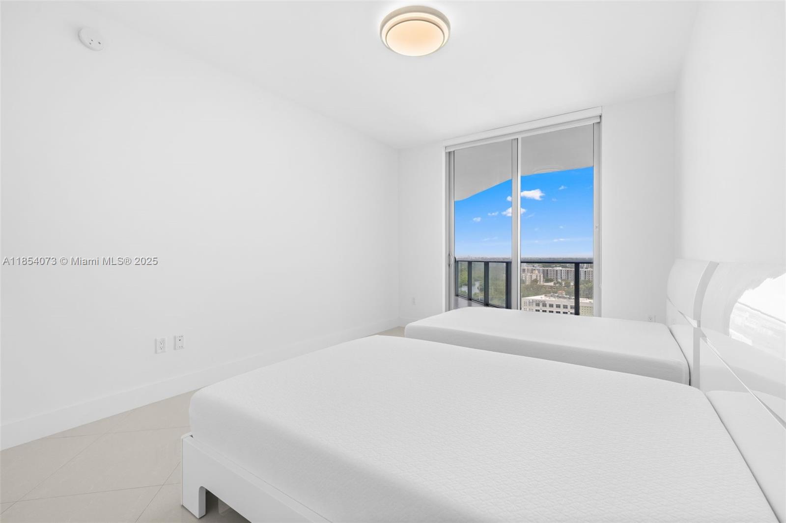 Photo of 17301 Biscayne Blvd  #1704, North Miami Beach, Florida, 33160 - 