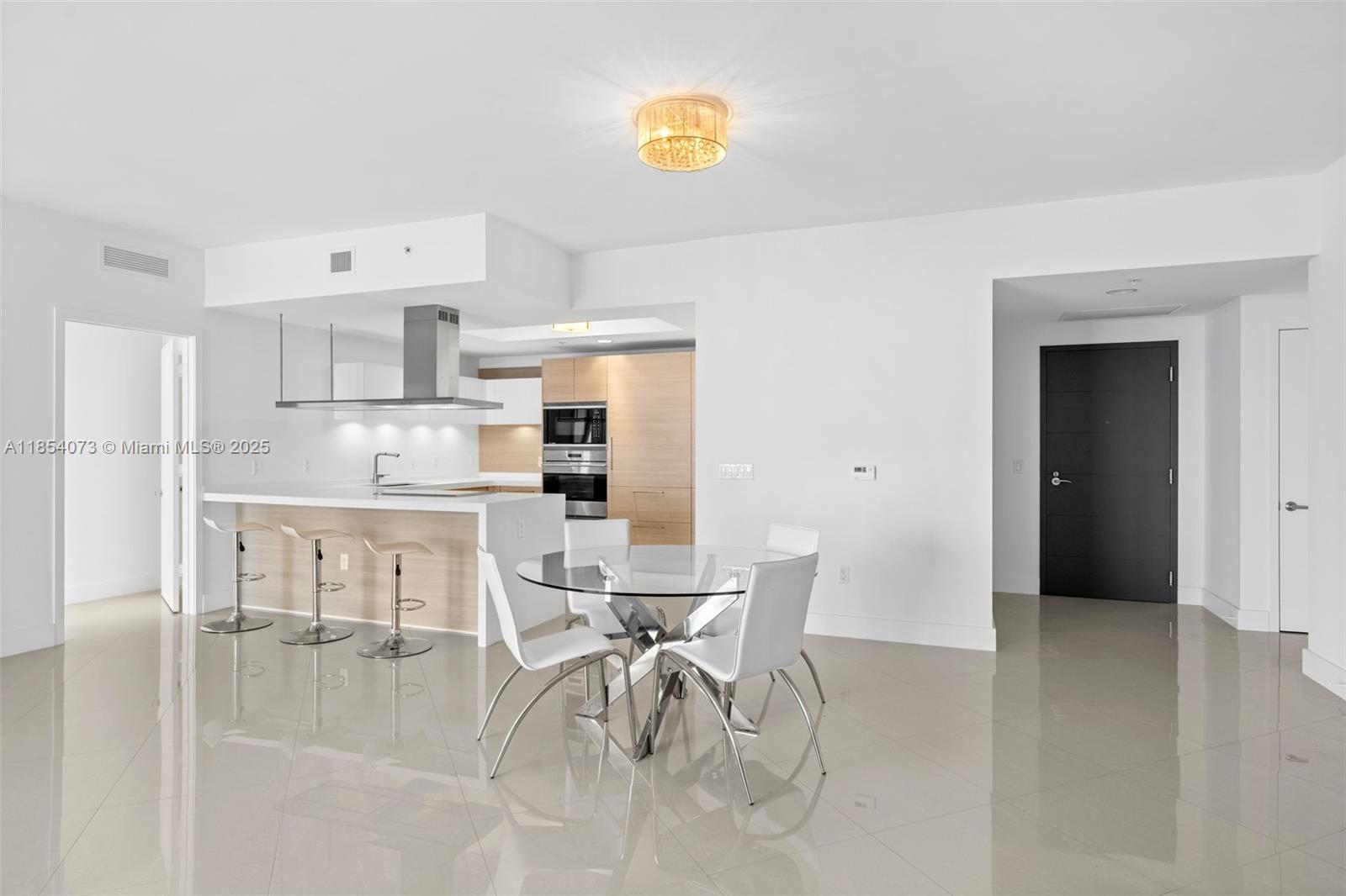 Photo of 17301 Biscayne Blvd  #1704, North Miami Beach, Florida, 33160 - 