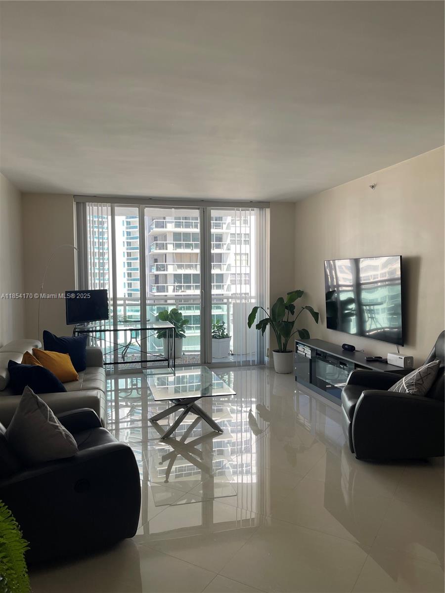 Photo of 3001 Ocean Dr  #903, Hollywood, Florida, 33019 - 