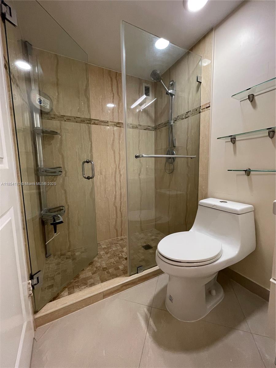 Photo of 3001 Ocean Dr  #903, Hollywood, Florida, 33019 - 