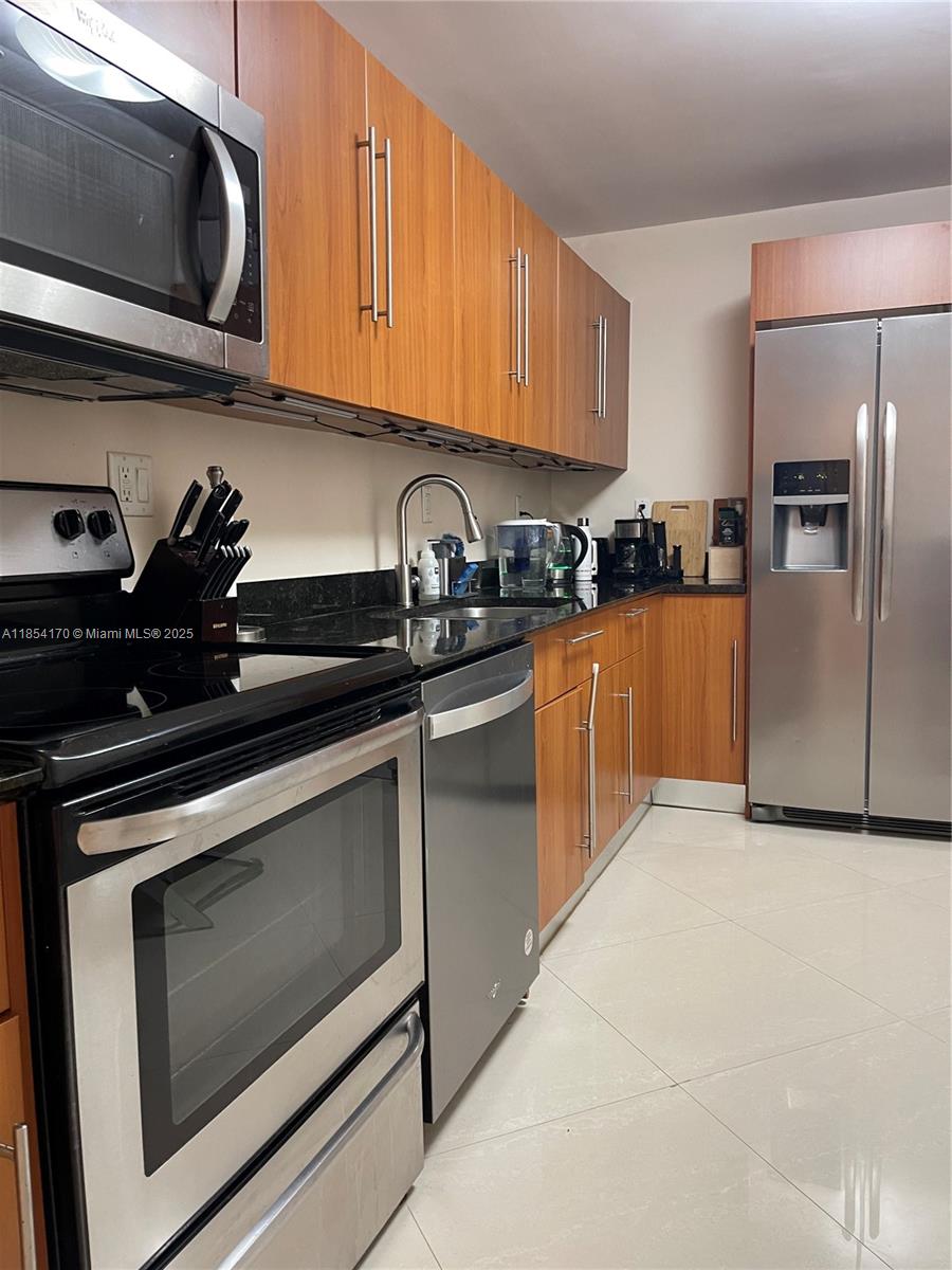 Photo of 3001 Ocean Dr  #903, Hollywood, Florida, 33019 - 