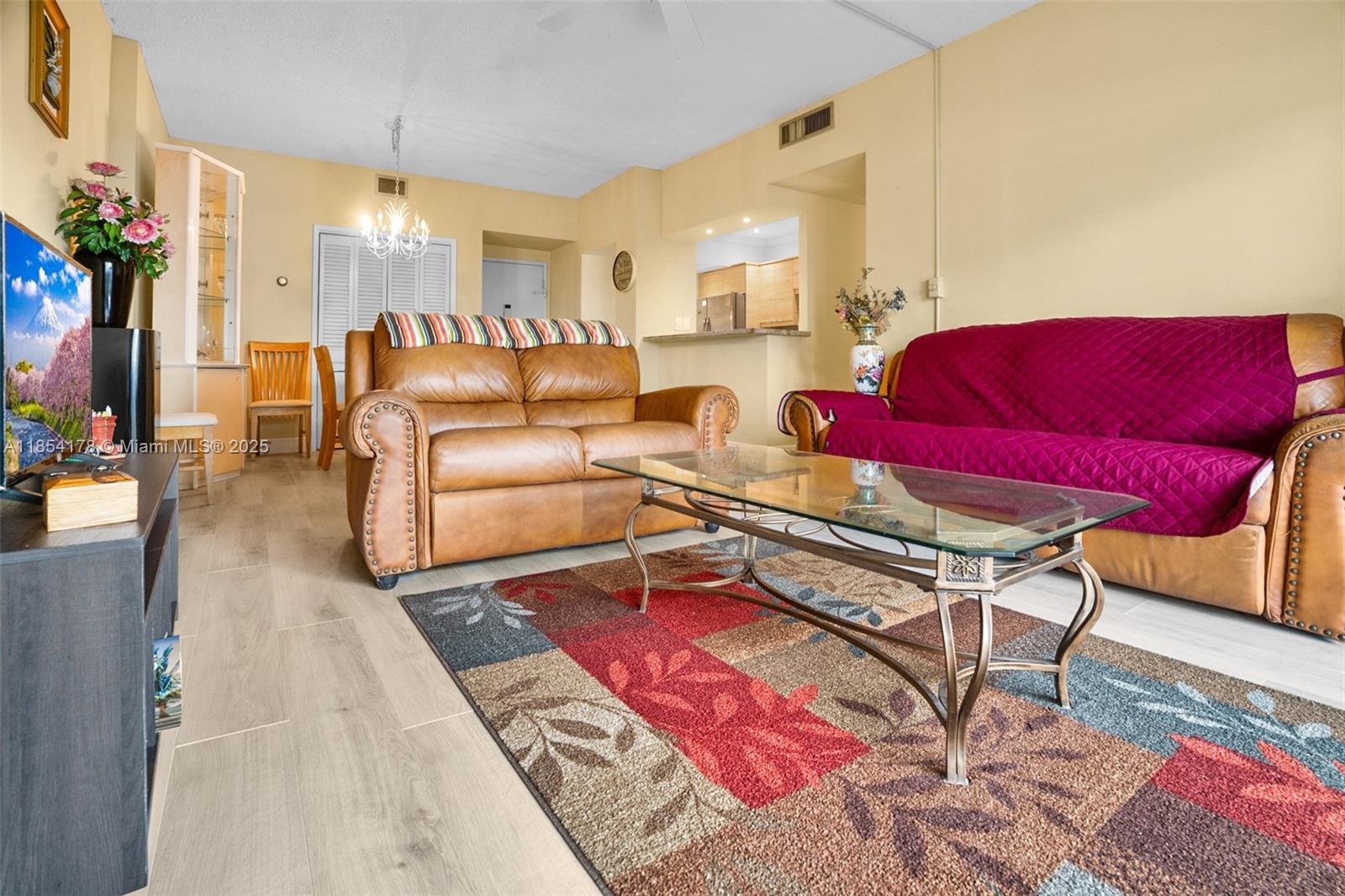 118 2 / 2 1132 sq. ft. $ 2025-10-03 0 Photo
