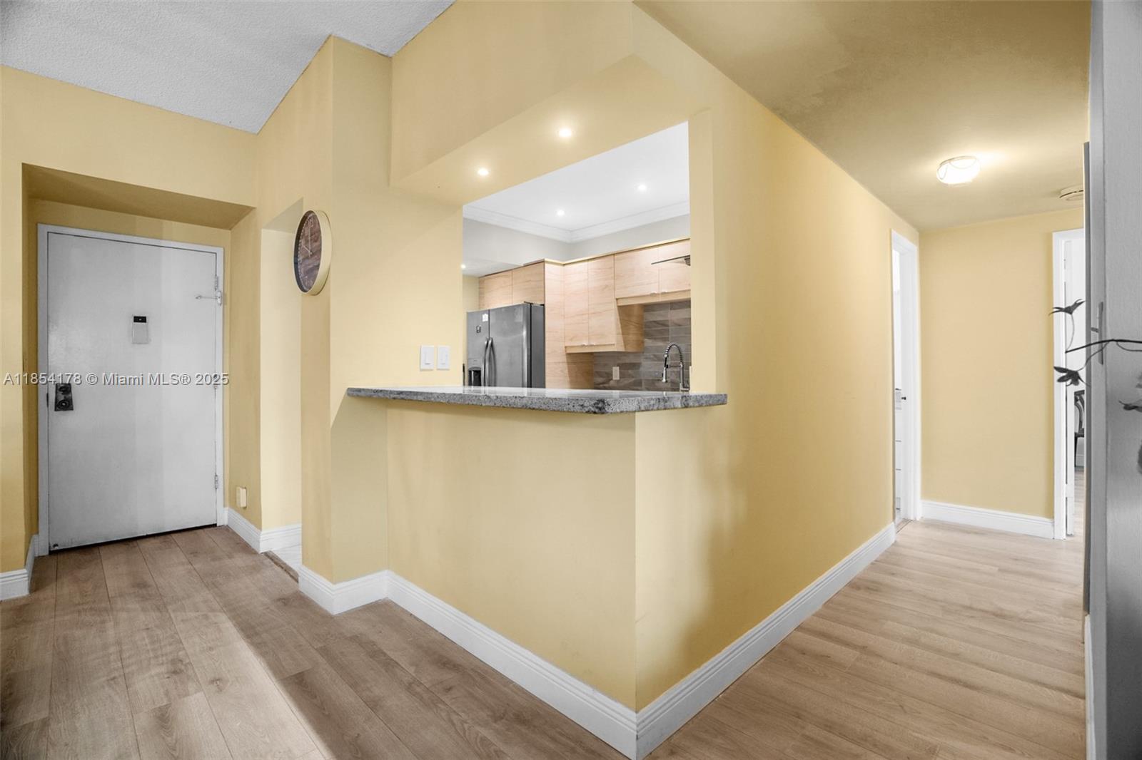 118 2 / 2 1132 sq. ft. $ 2025-10-03 0 Photo