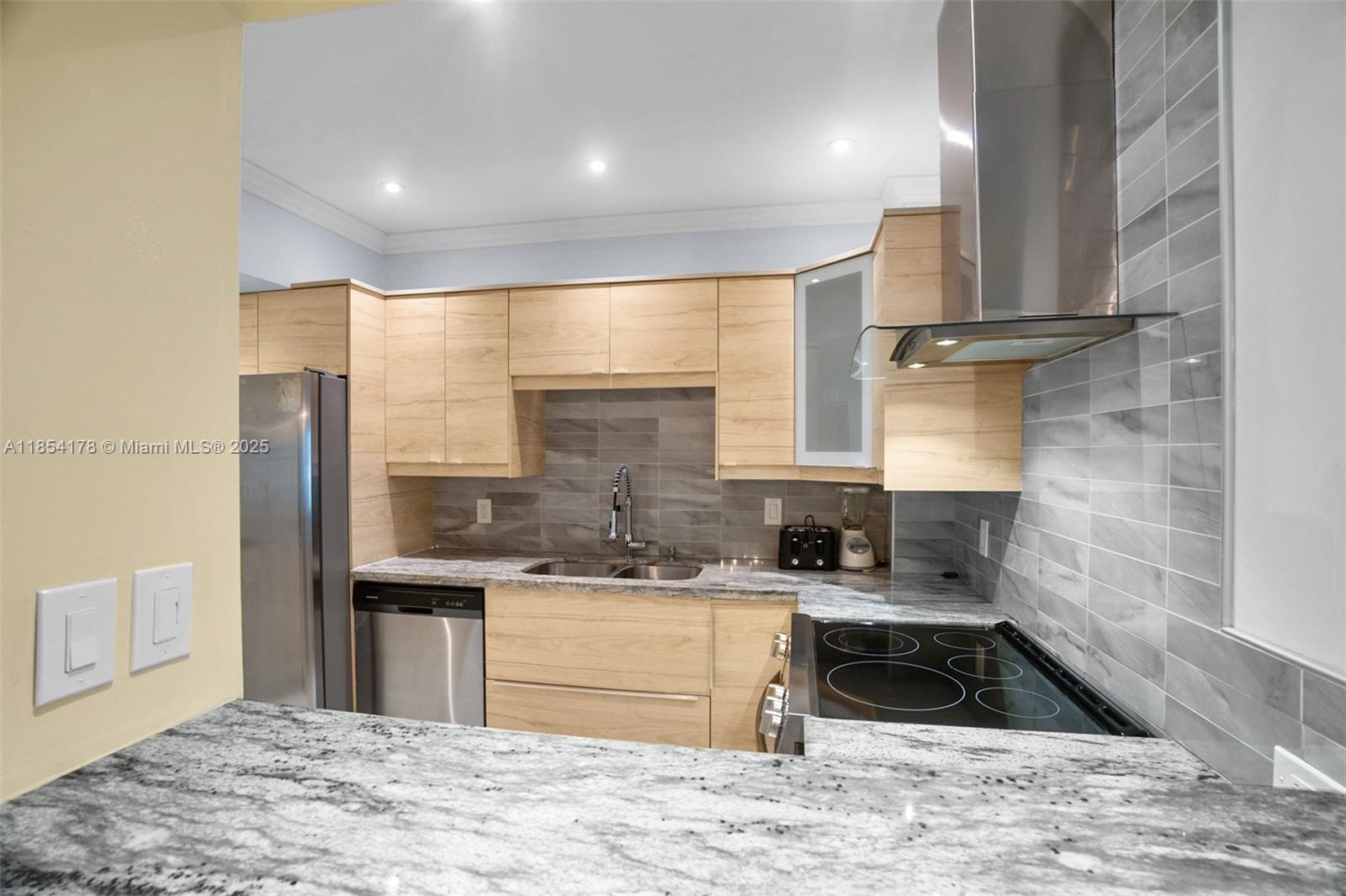 118 2 / 2 1132 sq. ft. $ 2025-10-03 0 Photo