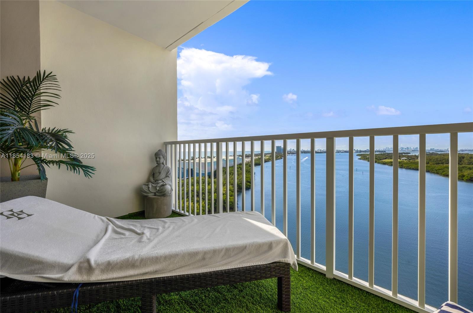 1614 1 / 2 762 sq. ft. $ 2025-08-06 0 foto
