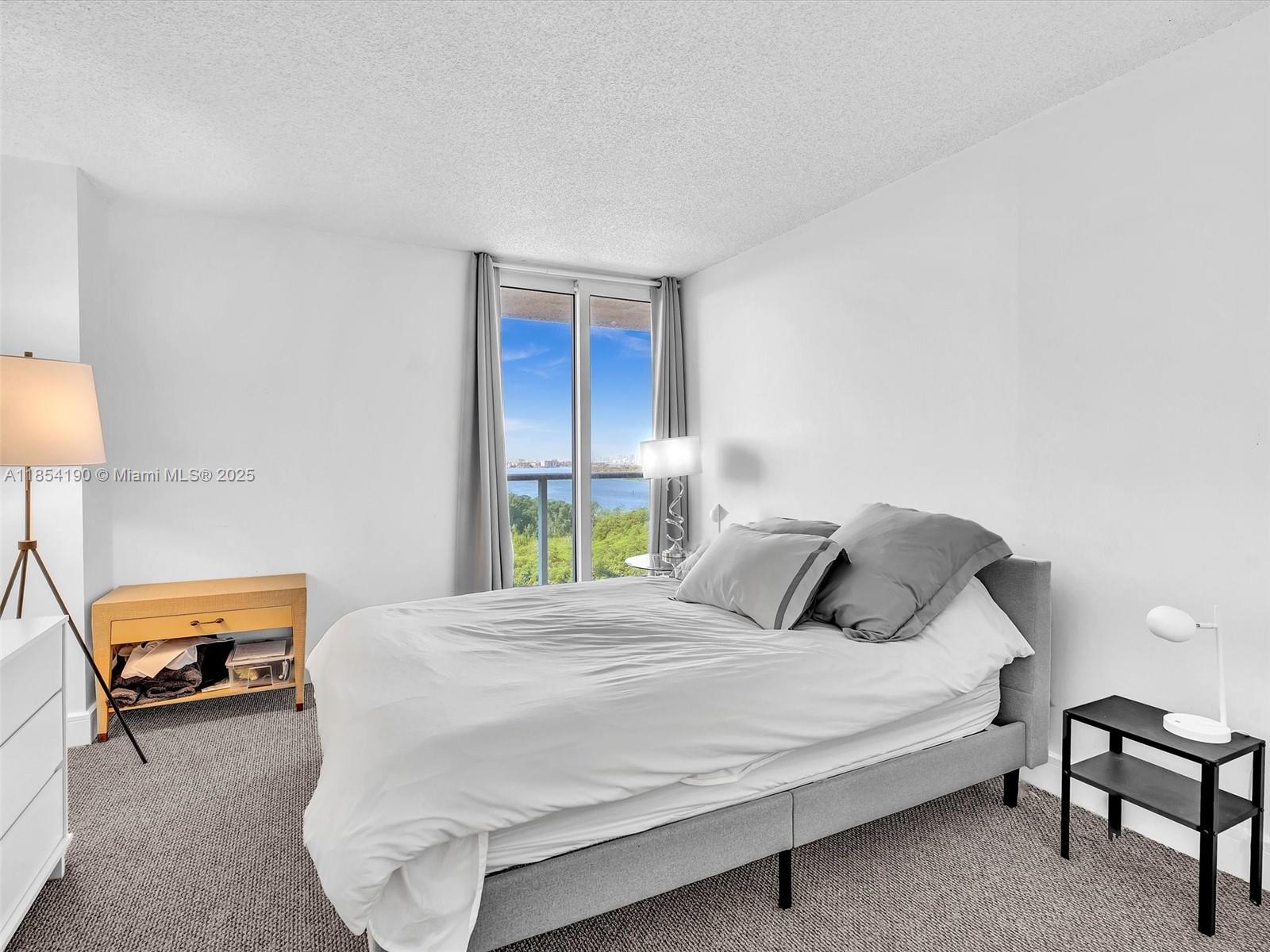 See details 1025 2 / 2 1357 sq. ft. $ 2025-08-06 0 Photo